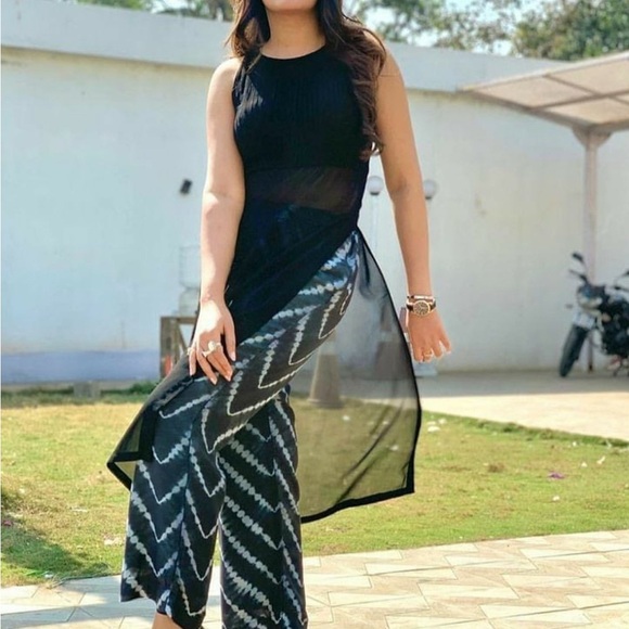 Black Sheer Dress and Tie-Dye Pants Set - Picture 6 of 7